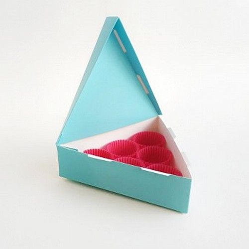 Коробка трикутна на 6 цукерок Бірюзова, 15х15х15 см - фото