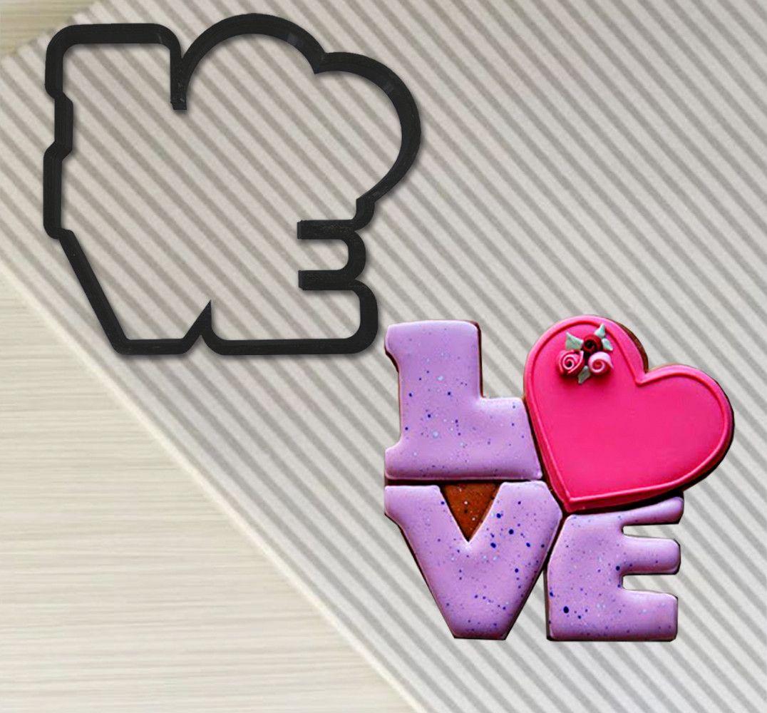 ⋗ Вырубка пластиковая Love c сердцем купить в Украине ➛ CakeShop.com.ua, фото