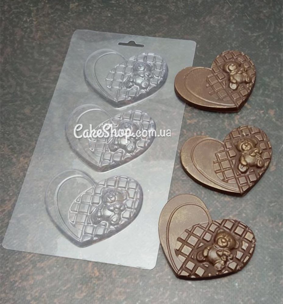 Пластиковая форма для шоколада Мишка в сердце - фото