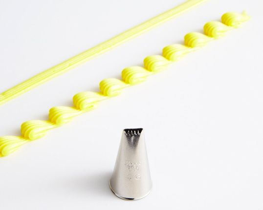 ⋗ Насадка Ateco # 46 для плетіння і гладких смуг, маленька купити в Україні ➛ CakeShop.com.ua, фото