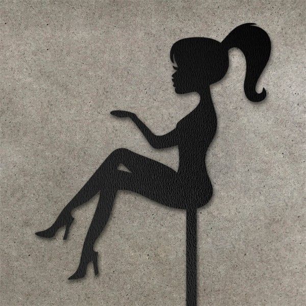 Топпер Девушка сидящая черный - фото