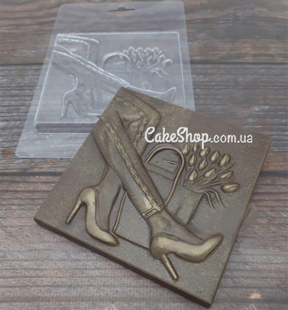 Пластиковая форма для шоколада плитка Женщине - фото
