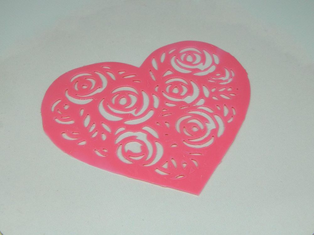 Трафарет для тортів Рожеве серце - фото