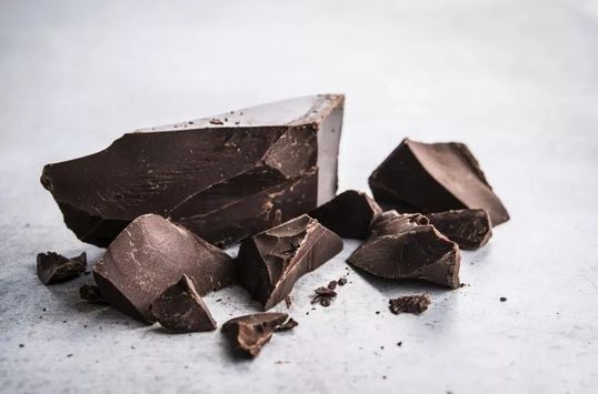 ⋗ Шоколад  Callebaut Ice Chocolate Dark 56,4% для покрытия мороженого (темперированный), 100г купить в Украине ➛ CakeShop.com.ua, фото