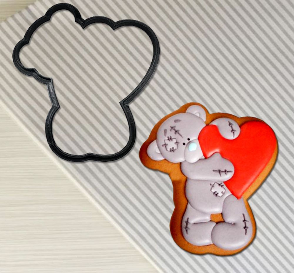 Вырубка пластиковая Мишка Тедди с сердцем - фото