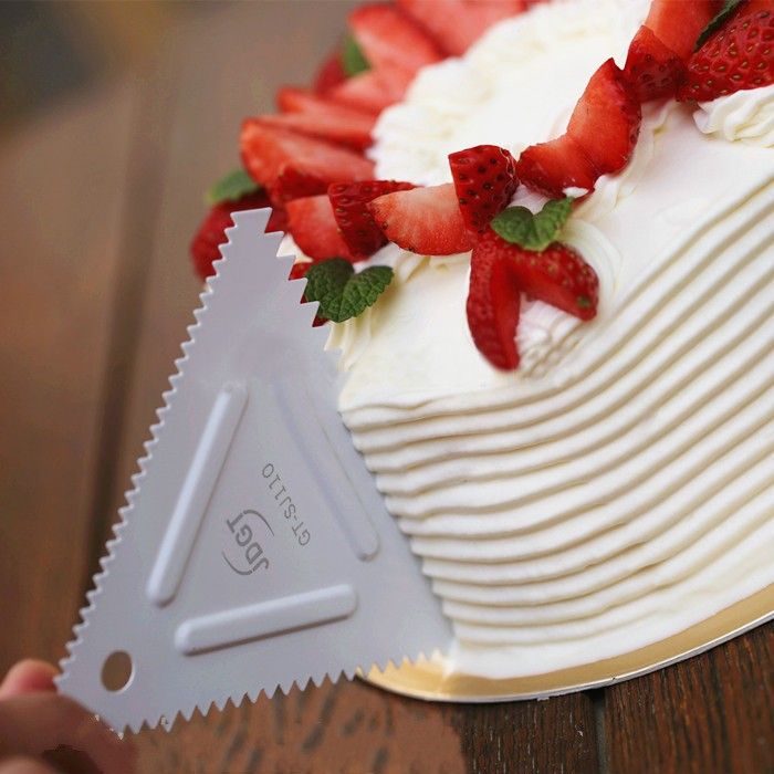 ⋗ Скребок-шпатель кондитерский зубчатый для торта  купить в Украине ➛ CakeShop.com.ua, фото